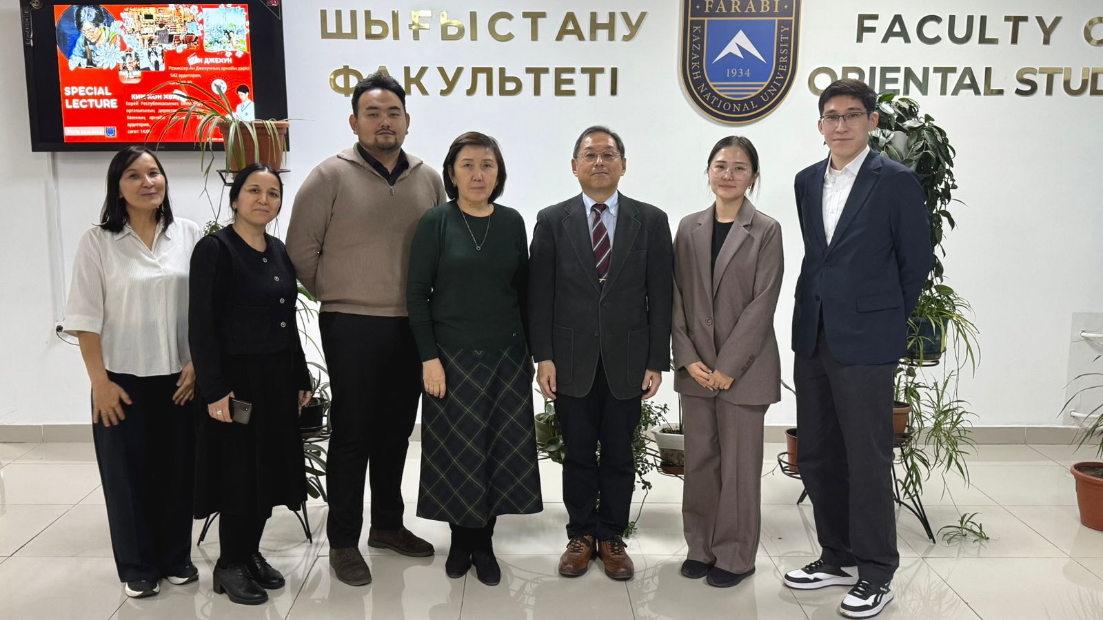 Әл-Фараби атындағы Қазақ ұлттық университетінің Шығыстану факультетіне Ниигата университетінің (Жапония) профессоры Хидео Хасэгава ресми сапармен келді